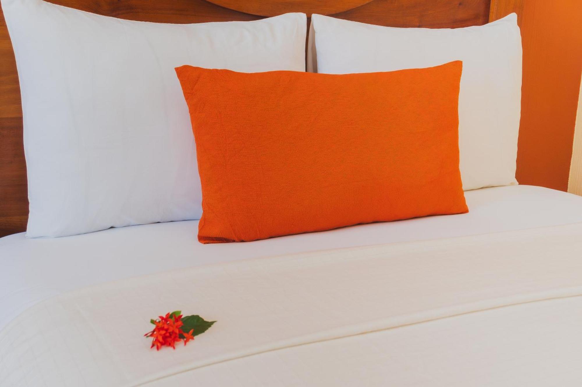 Отель Casa Danna Huatulco Санта-Крус-Хуатулко Экстерьер фото