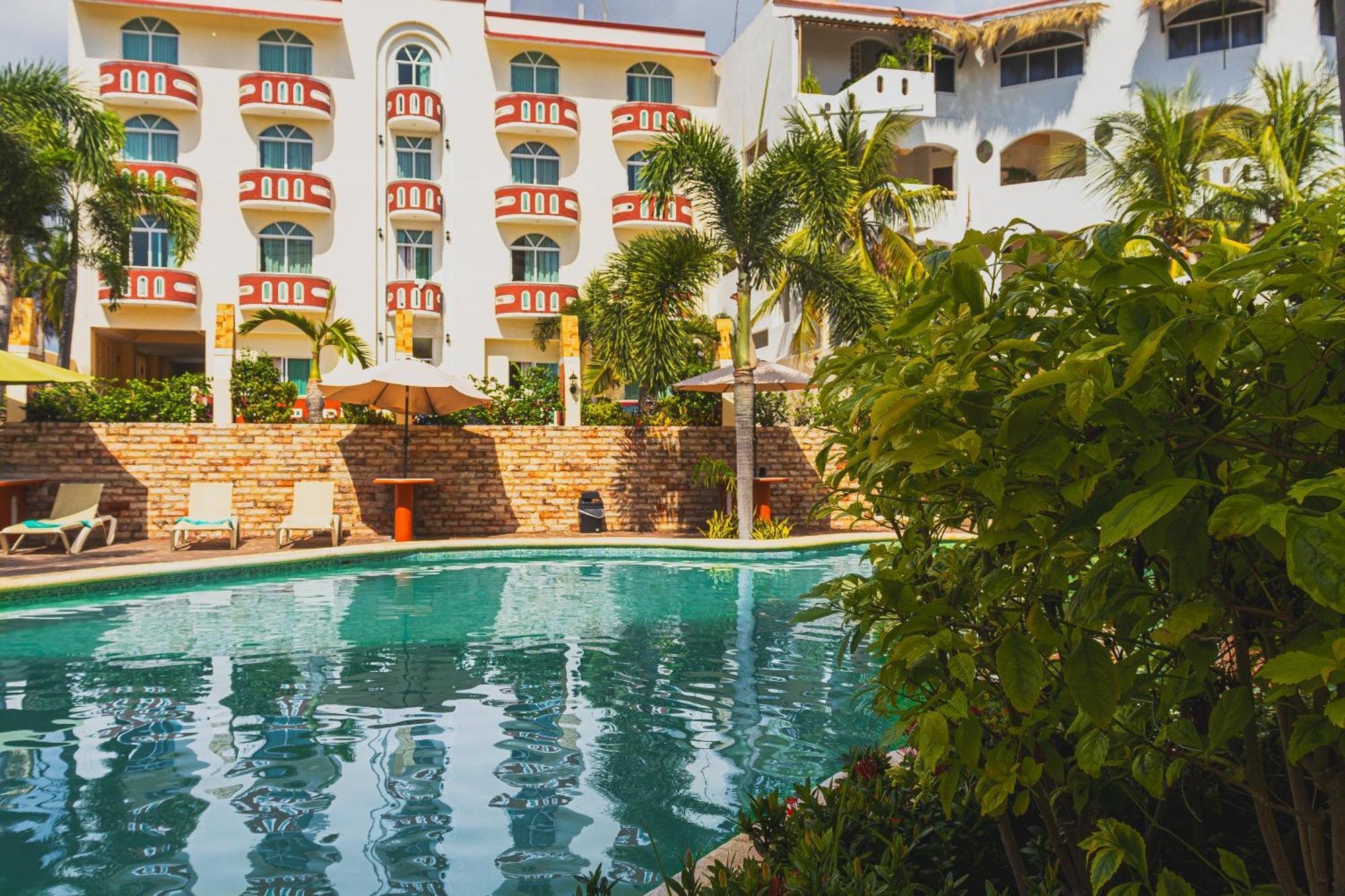 Отель Casa Danna Huatulco Санта-Крус-Хуатулко Экстерьер фото
